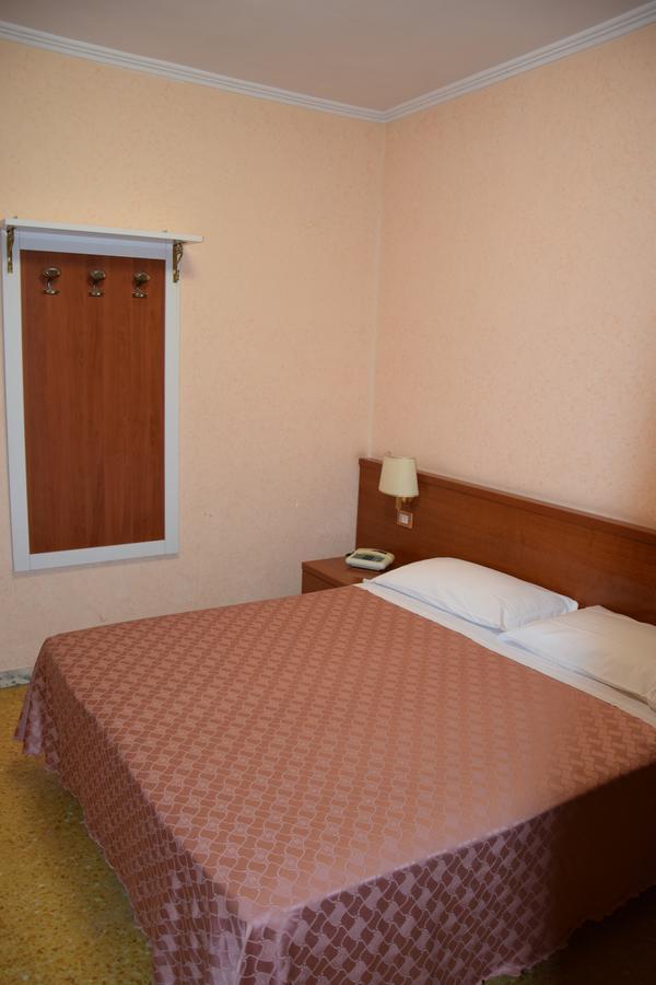Hotel Bruna Roma Ngoại thất bức ảnh